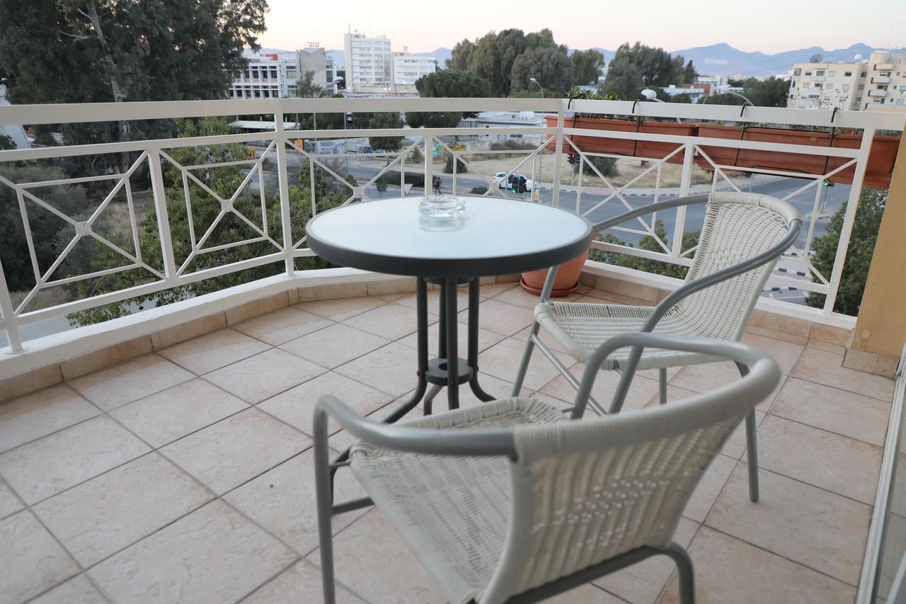 Bianco E U Apartment 尼科西亚 外观 照片
